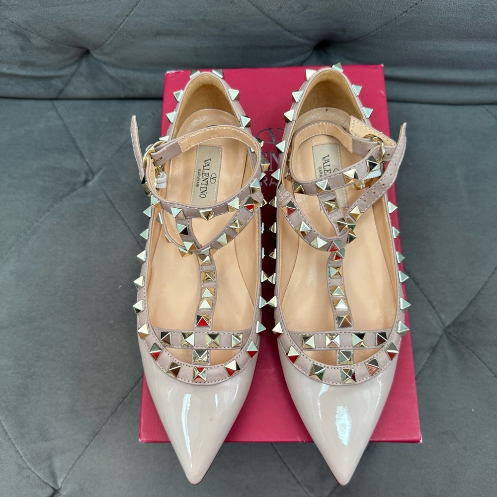 Valentino Caged Rocskstud Flats